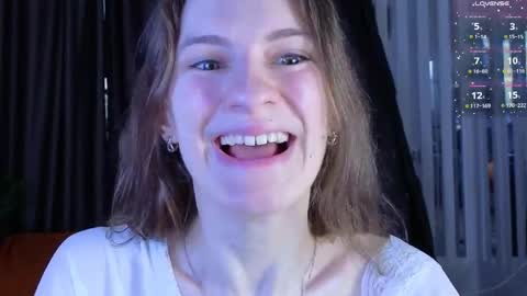 _ash_leyy_ online show from 04/05/26, 01:25