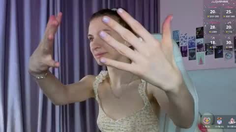 _ash_leyy_ online show from 04/11/26, 01:32