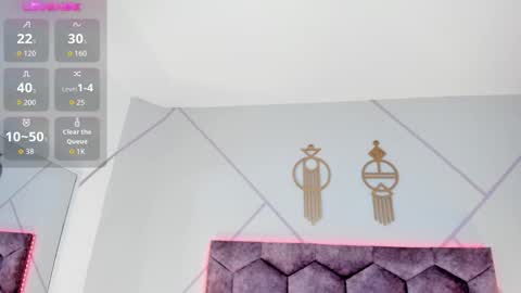 _aurora_collins_ online show from 10/17/25, 12:52