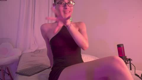 Snapshot of _available_ chatting on 03/02/26, 09:05 _available_ online show from 03/02/26, 09:05