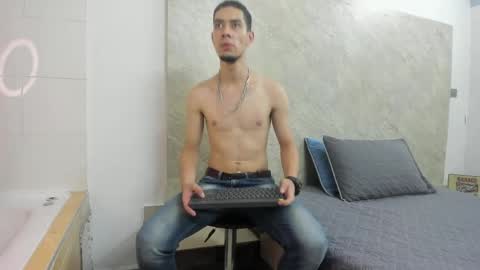 _axel_09 online show from 04/10/26, 03:56