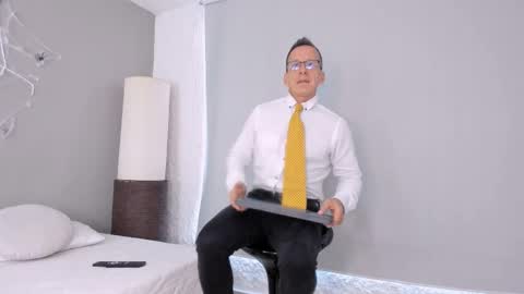 _axelking_ online show from 10/28/25, 11:36