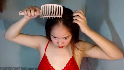 Snapshot of _ayesha19 chatting on 11/18/25, 06:07 yesha3 online show from 11/18/25, 06:07