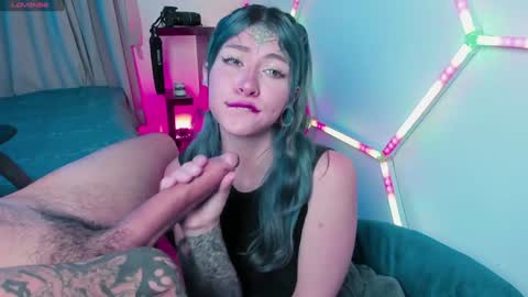 Lunita  online show from 02/04/25, 10:21