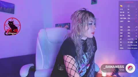 Lunita  online show from 12/14/25, 11:20