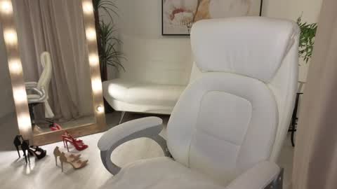 Beylly online show from 01/12/25, 02:03