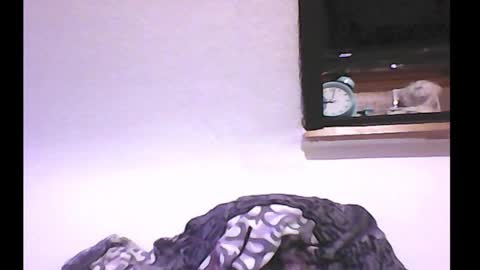 Snapshot of _biscotti_ chatting on 09/23/25, 07:39 _biscotti_ online show from 09/23/25, 07:39