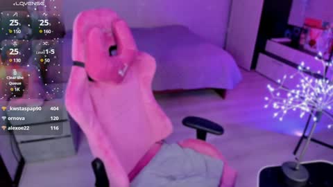 Olivia Subscribe to my Fansly -   online show from 01/24/25, 11:45