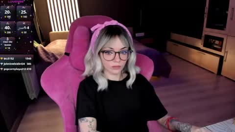 Olivia Subscribe to my Fansly -   online show from 05/27/26, 11:24