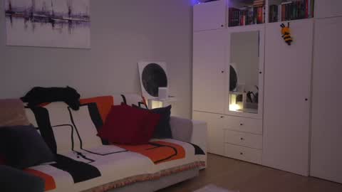 Lili online show from 02/17/26, 05:48