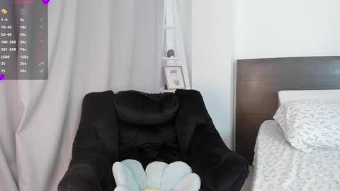 Mary online show from 09/19/25, 02:51