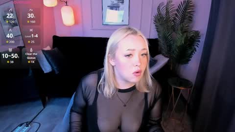 _blondessa__ online show from 04/03/26, 06:11