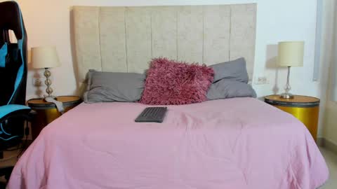 Snapshot of _blowsex_ chatting on 04/03/26, 01:42 _blowsex_ online show from 04/03/26, 01:42