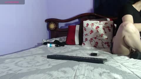 Snapshot of _boombom__ chatting on 10/29/25, 01:52 _boombom__ online show from 10/29/25, 01:52