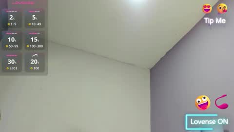  candy jade  online show from 12/02/25, 10:31