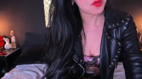 Carolina  online show from 12/23/24, 06:16