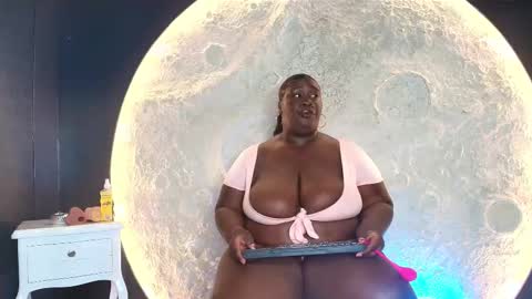 Caro. online show from 10/09/25, 07:34