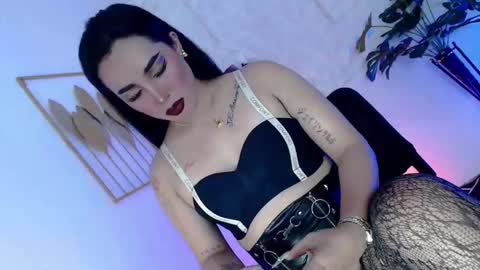 Caroline online show from 10/03/25, 07:38