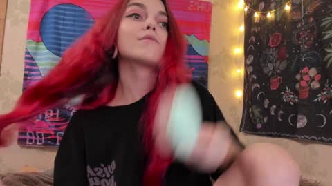 Caroline online show from 12/06/24, 01:33