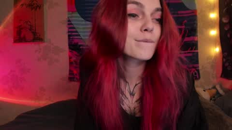 Caroline online show from 01/05/25, 04:48