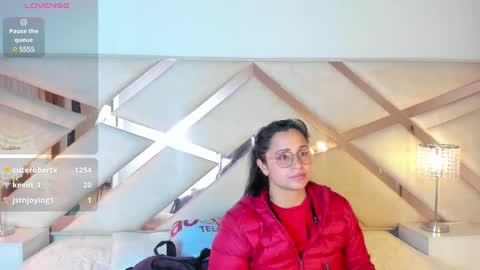 Caroline Sweet online show from 12/21/24, 11:01