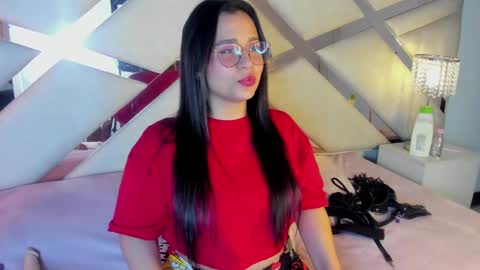 Caroline Sweet online show from 12/29/24, 02:38