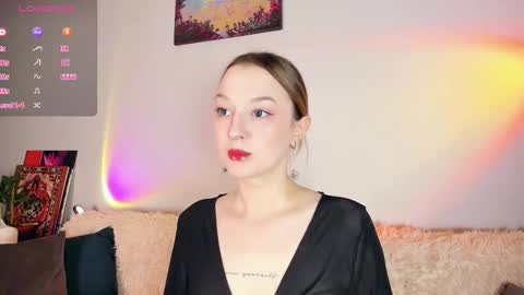 Christina Chris online show from 11/23/25, 07:41