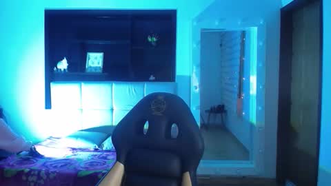 _charlotte_collins_ online show from 01/17/26, 02:33