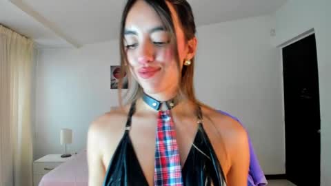 Charlote online show from 02/18/25, 06:15