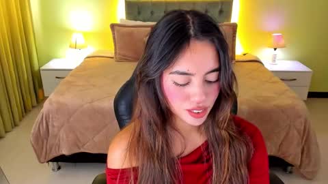 Charlote online show from 09/24/25, 09:07