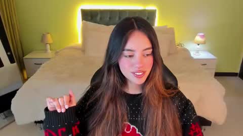 Charlote online show from 11/13/25, 10:52