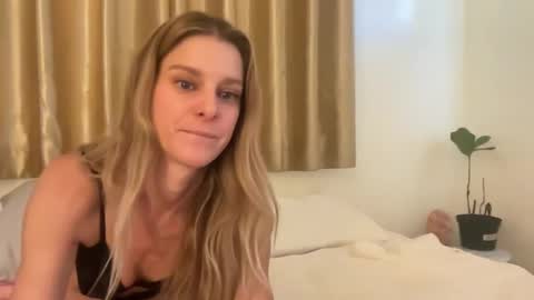 Chelsea xo online show from 12/06/24, 07:56