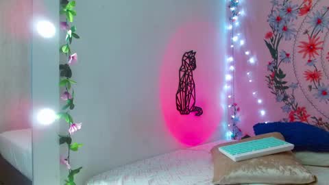 Katy online show from 02/25/25, 02:03