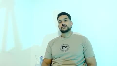 Snapshot of _christopher_dennis_ chatting on 02/07/26, 01:09 CRIS online show from 02/07/26, 01:09