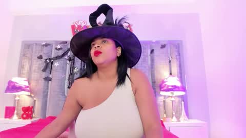 _ciara_benet_ online show from 10/18/25, 12:06