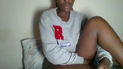 clara online show from 02/22/25, 04:18