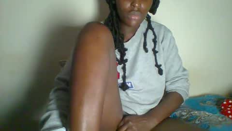 clara online show from 03/06/25, 07:36