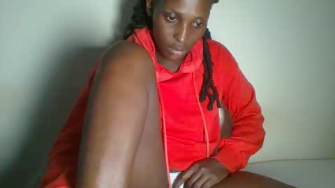 clara online show from 03/11/25, 06:41