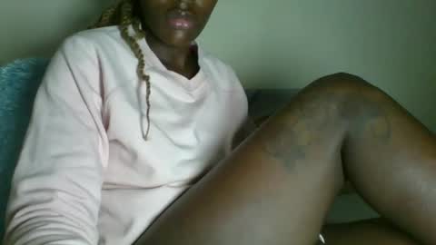 clara online show from 12/03/25, 07:27