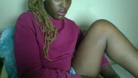 clara online show from 12/05/25, 08:16