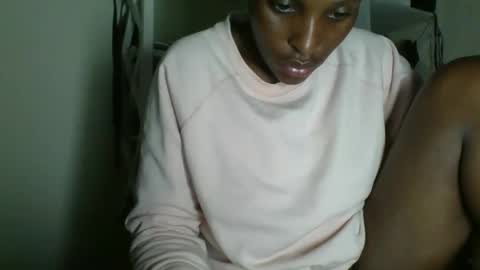 clara online show from 03/08/26, 03:32