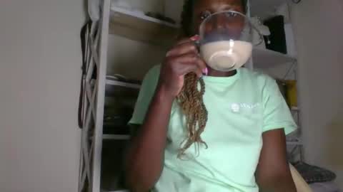 clara online show from 05/08/26, 08:30