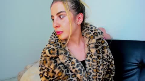  Chloe  online show from 12/14/24, 04:12