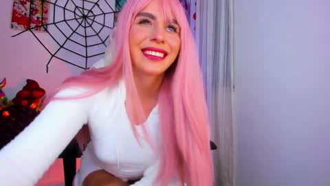  Chloe  online show from 10/14/25, 06:03