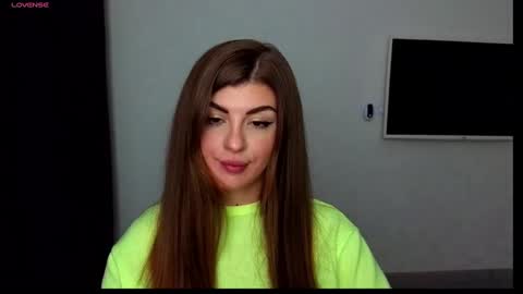 Snapshot of _comefeelme_ chatting on 03/12/25, 04:13 D online show from 03/12/25, 04:13