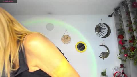  cristal ayala online show from 03/16/26, 10:58