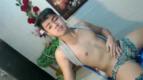 Snapshot of _cumwithrussel chatting on 06/23/26, 12:41 Russ online show from 06/23/26, 12:41