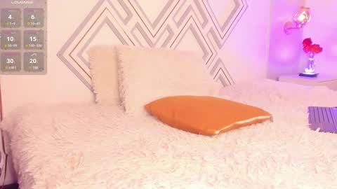     online show from 03/08/25, 02:01