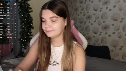 _cute_ice online show from 12/19/24, 04:34