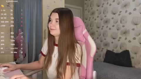 _cute_ice online show from 10/04/25, 04:32